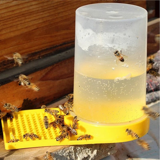 Plastic Bee Drinking Waterer